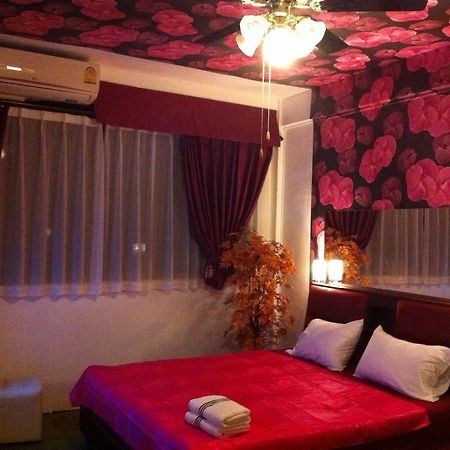 Maxwell Inn Pattaya Exterior foto