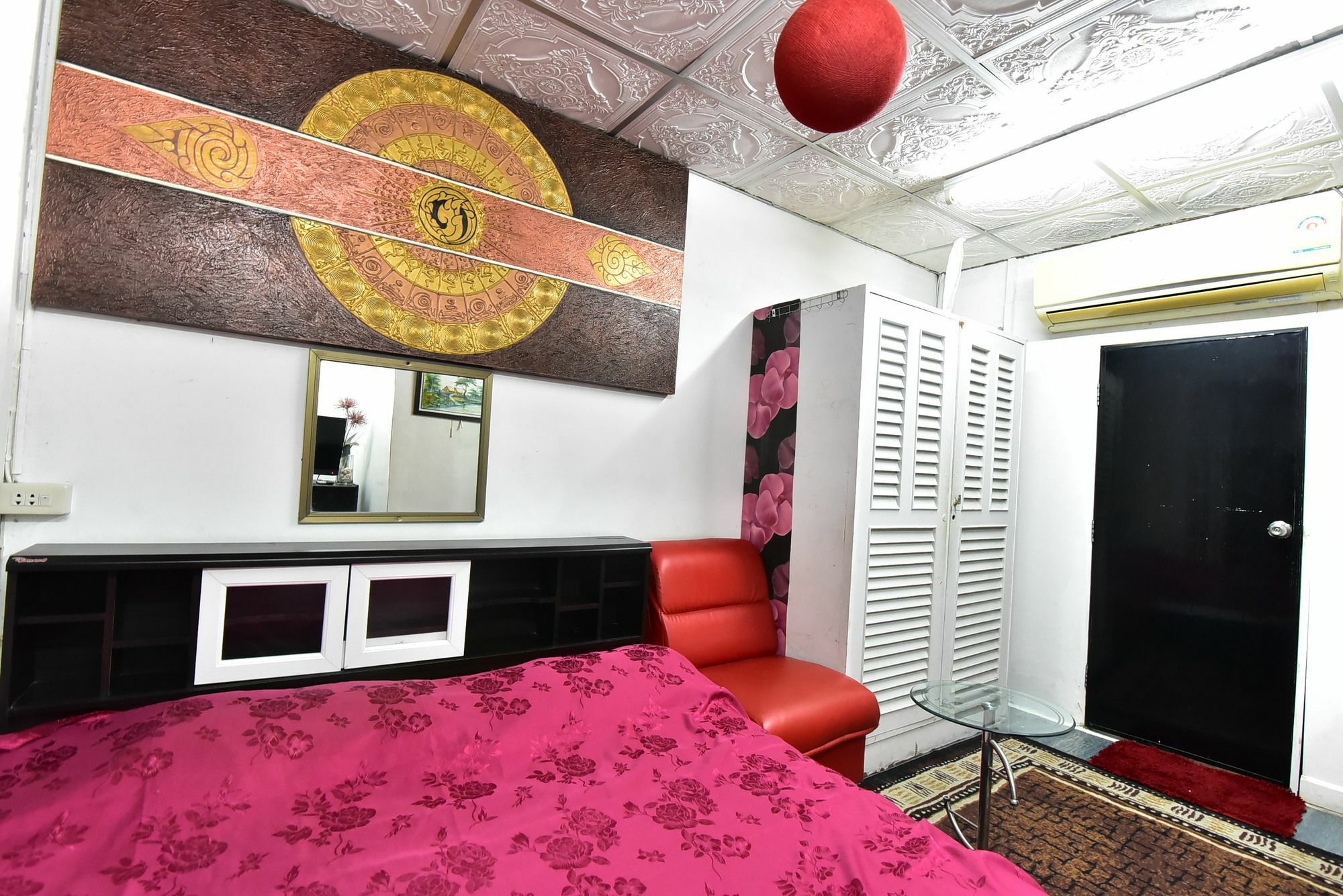 Maxwell Inn Pattaya Exterior foto